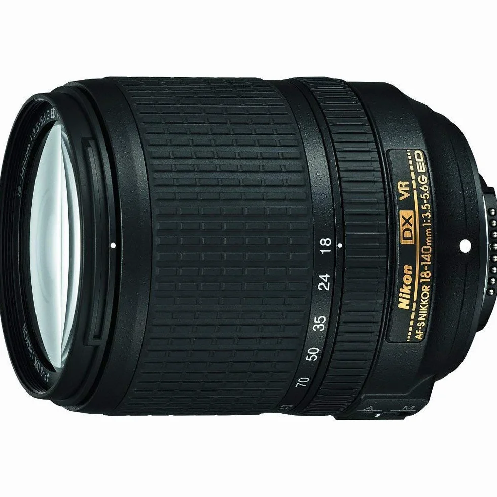 Nikon AF-S DX NIKKOR 18-140mm f/3.5-5.6G ED Vibration Reduction Zoom Lens for Nikon DSLR Cameras