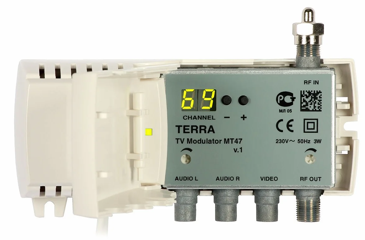 TERRA - MT 47 Modulador interno VHF / UHF con alimentación automática, pantalla digital, programable, nivel de salida ajustable de 75 a 95dBμV