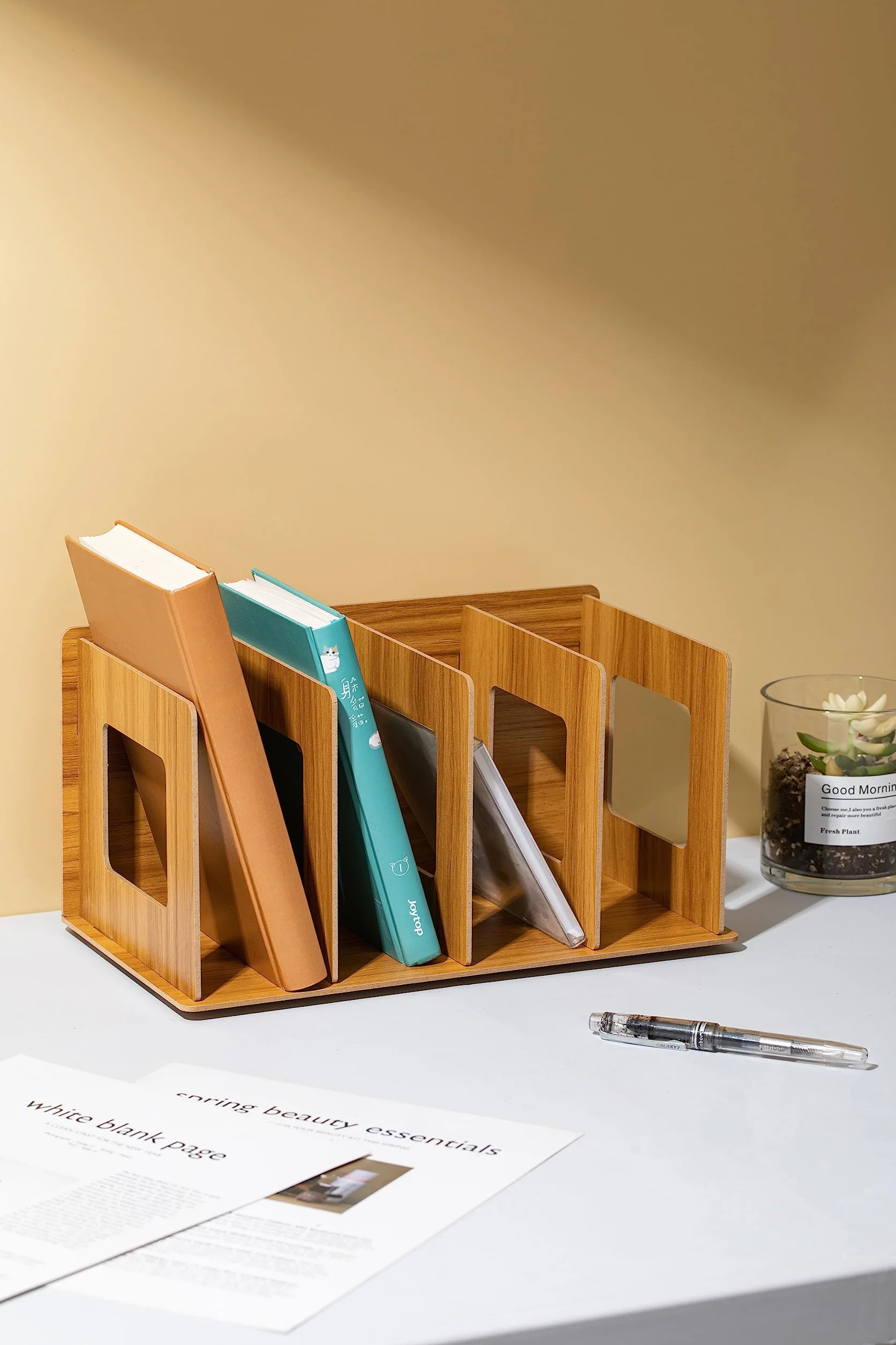 Estantería de Madera para CD, DVD, BluRay, Videojuegos, Libros y Revistas - Soporte de Almacenamiento y Organización Perfecta